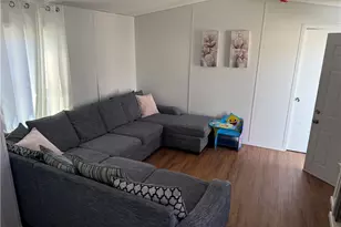245 Manton St, Pawtucket, RI 02861 - Photo 3