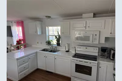 245 Manton Street, Pawtucket, RI 02861 - Photo 7