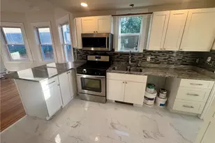 14 Yale Ave, Providence, RI 02908 - Photo 5