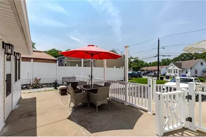 2 Ann Street, North Providence, RI 02904 - Photo 5