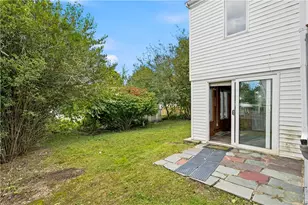 476 East Ave, Pawtucket, RI 02860 - Photo 5