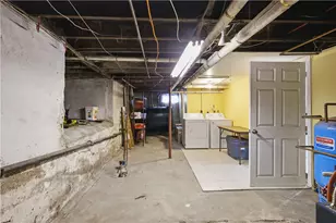 476 East Ave, Pawtucket, RI 02860 - Photo 31