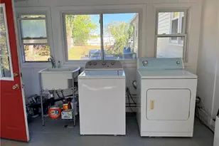 61 Calderwood Dr, Warwick, RI 02886 - Photo 15
