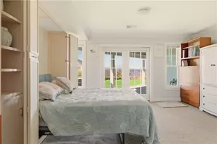 121 Seaside Dr, Jamestown, RI 02835 - Photo 1