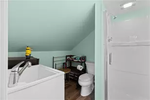 121 Seaside Dr, Jamestown, RI 02835 - Photo 29