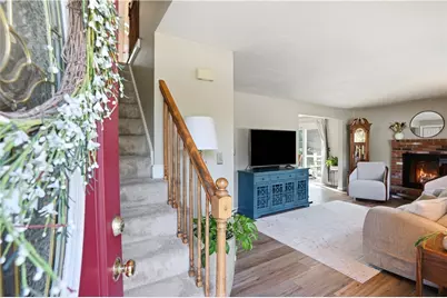 15 Collins Street, Attleboro, MA 02703 - Photo 13