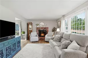15 Collins St, Attleboro, MA 02703 - Photo 9