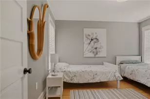 23 Pell St, Newport, RI 02840 - Photo 33