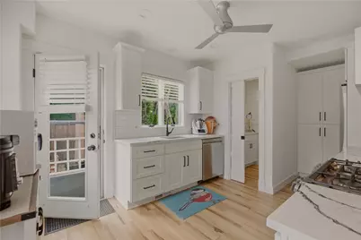 23 Pell Street, Newport, RI 02840 - Photo 17