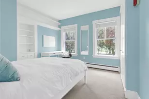 7 Jenckes St, Providence, RI 02906 - Photo 9