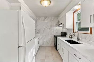 11 Dupont Circle, North Kingstown, RI 02852 - Photo 13