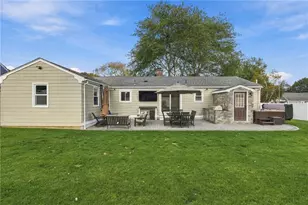 12 Peach Blossom Ln, Smithfield, RI 02828 - Photo 27