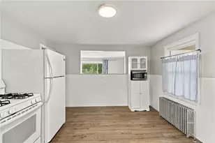 143 MacArthur Blvd, Coventry, RI 02816 - Photo 9