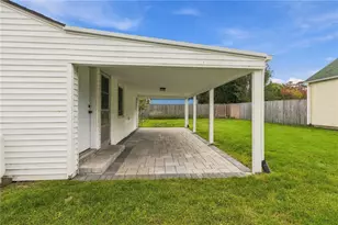 143 MacArthur Blvd, Coventry, RI 02816 - Photo 27