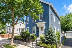 27 Harrison St, Pawtucket, RI 02860 - Photo 1