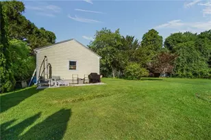 520 Middle Hwy, Barrington, RI 02806 - Photo 29