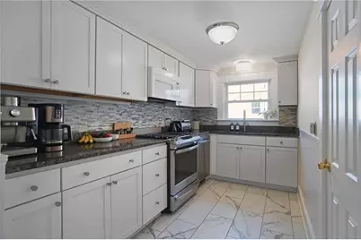 520 Middle Highway, Barrington, RI 02806 - Photo 13