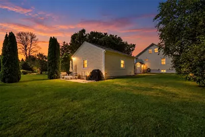 520 Middle Highway, Barrington, RI 02806 - Photo 5