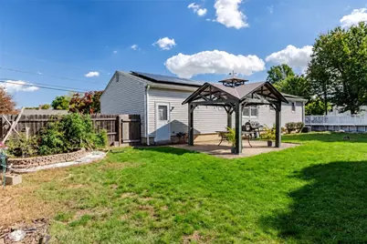 73 Eagle Road, Cranston, RI 02920 - Photo 19