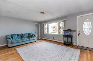 73 Eagle Rd, Cranston, RI 02920 - Photo 5