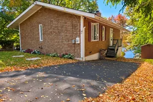 39 Thurston Dr, Hopkinton, RI 02832 - Photo 7