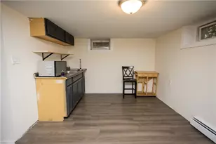 28 Yorkshire St, Providence, RI 02908 - Photo 41