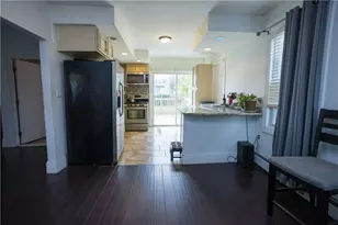 28 Yorkshire St, Providence, RI 02908 - Photo 13