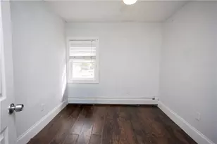 28 Yorkshire St, Providence, RI 02908 - Photo 21
