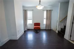 28 Yorkshire St, Providence, RI 02908 - Photo 15