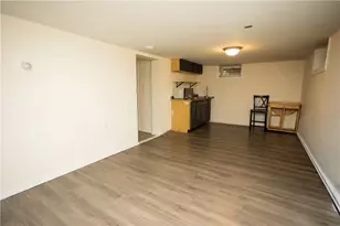 28 Yorkshire St, Providence, RI 02908 - Photo 39