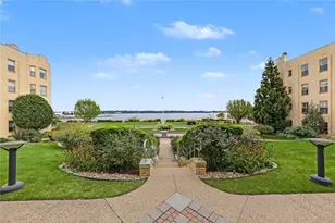 1180 Narragansett Blvd, Cranston, RI 02905 - Photo 1