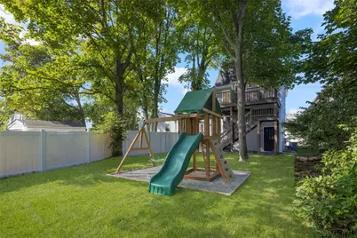 7 Sheffield Avenue, Newport, RI 02840 - Photo 3