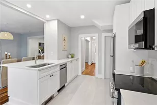 21 Princeton St, Newport, RI 02840 - Photo 11