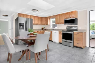 37 Bakers Creek Rd, Warwick, RI 02886 - Photo 11