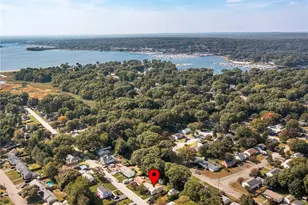 37 Bakers Creek Rd, Warwick, RI 02886 - Photo 3