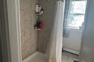 81 Radcliffe Ave, Providence, RI 02908 - Photo 11