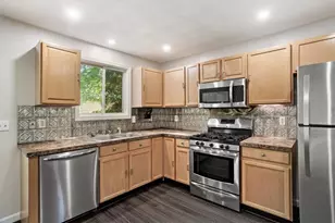 35 Kenwood St, Warwick, RI 02889 - Photo 11
