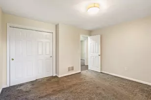 35 Kenwood St, Warwick, RI 02889 - Photo 21