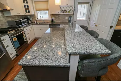 1175 Diamond Hill Road #302, Woonsocket, RI 02895 - Photo 13