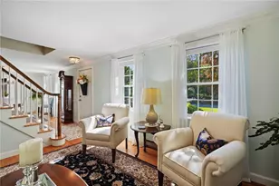 136 Briarwood Dr, South Kingstown, RI 02879 - Photo 11