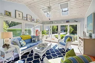 136 Briarwood Dr, South Kingstown, RI 02879 - Photo 9
