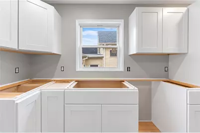 426 Public Street, Providence, RI 02907 - Photo 11