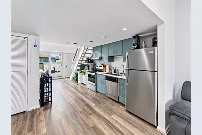 122 Swinburne Row #2, Newport, RI 02840 - Photo 1