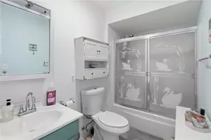 122 Swinburne Row, Newport, RI 02840 - Photo 15