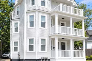 62 Oakland Ave, Providence, RI 02908 - Photo 1