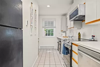 397 Gibbs Avenue #B, Newport, RI 02840 - Photo 13