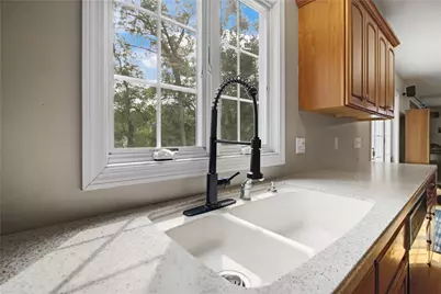 22 Breezy Knoll Road, Smithfield, RI 02828 - Photo 9