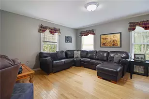 22 Breezy Knoll Rd, Smithfield, RI 02828 - Photo 17