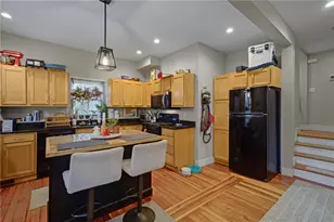 77 Garfield St, Newport, RI 02840 - Photo 11