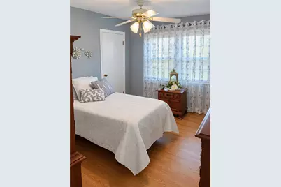 91 Flora Avenue, Woonsocket, RI 02895 - Photo 9
